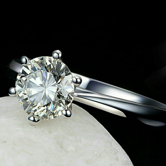Sublime 1ct White Sapphire Classic Solitaire Ring - Picture 7 of 8
